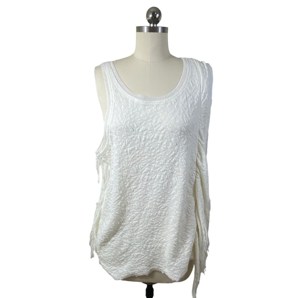 Free People Knit Sweater Small NWT White Sleeveless Asymmetrical Hem Fringed